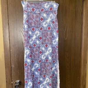 This beautiful skirt with two slits up the legs!